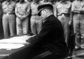 russiansigning.jpg (17310 bytes)